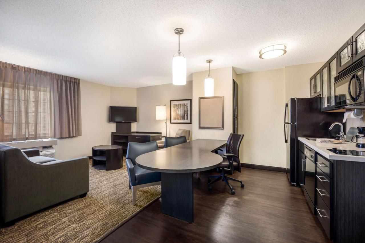 Sonesta Simply Suites Oklahoma City Airport Екстер'єр фото