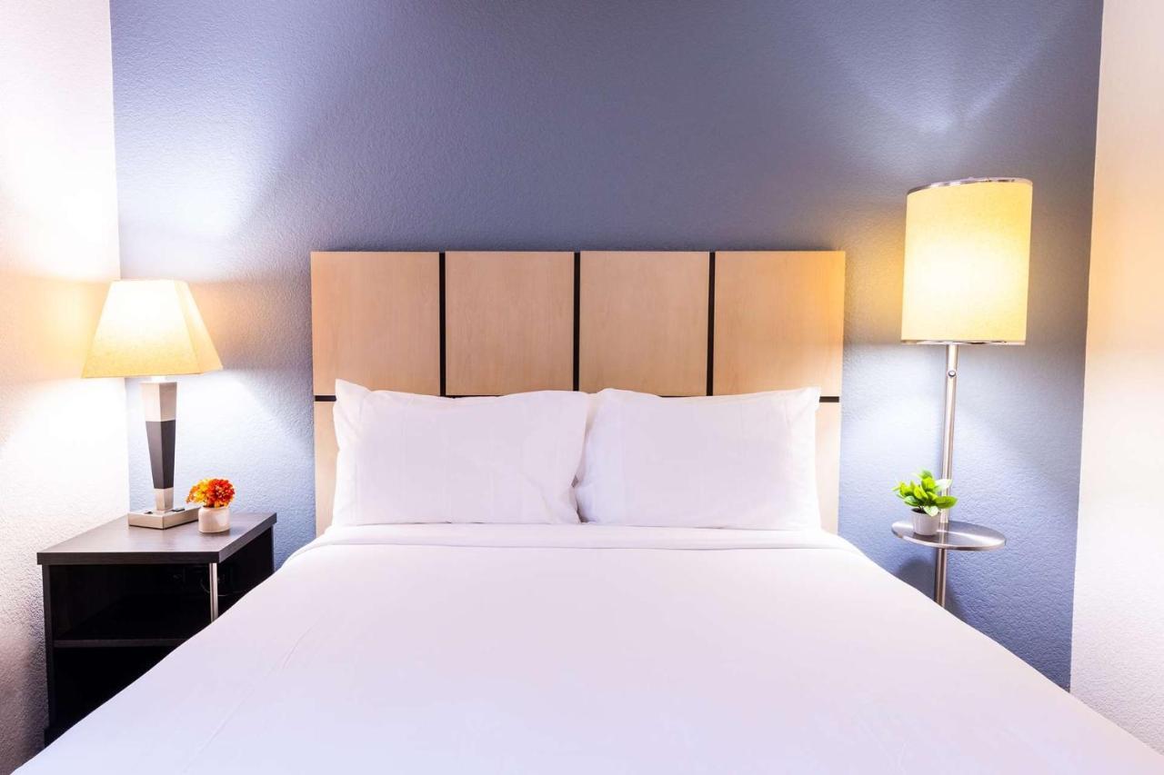Sonesta Simply Suites Oklahoma City Airport Екстер'єр фото