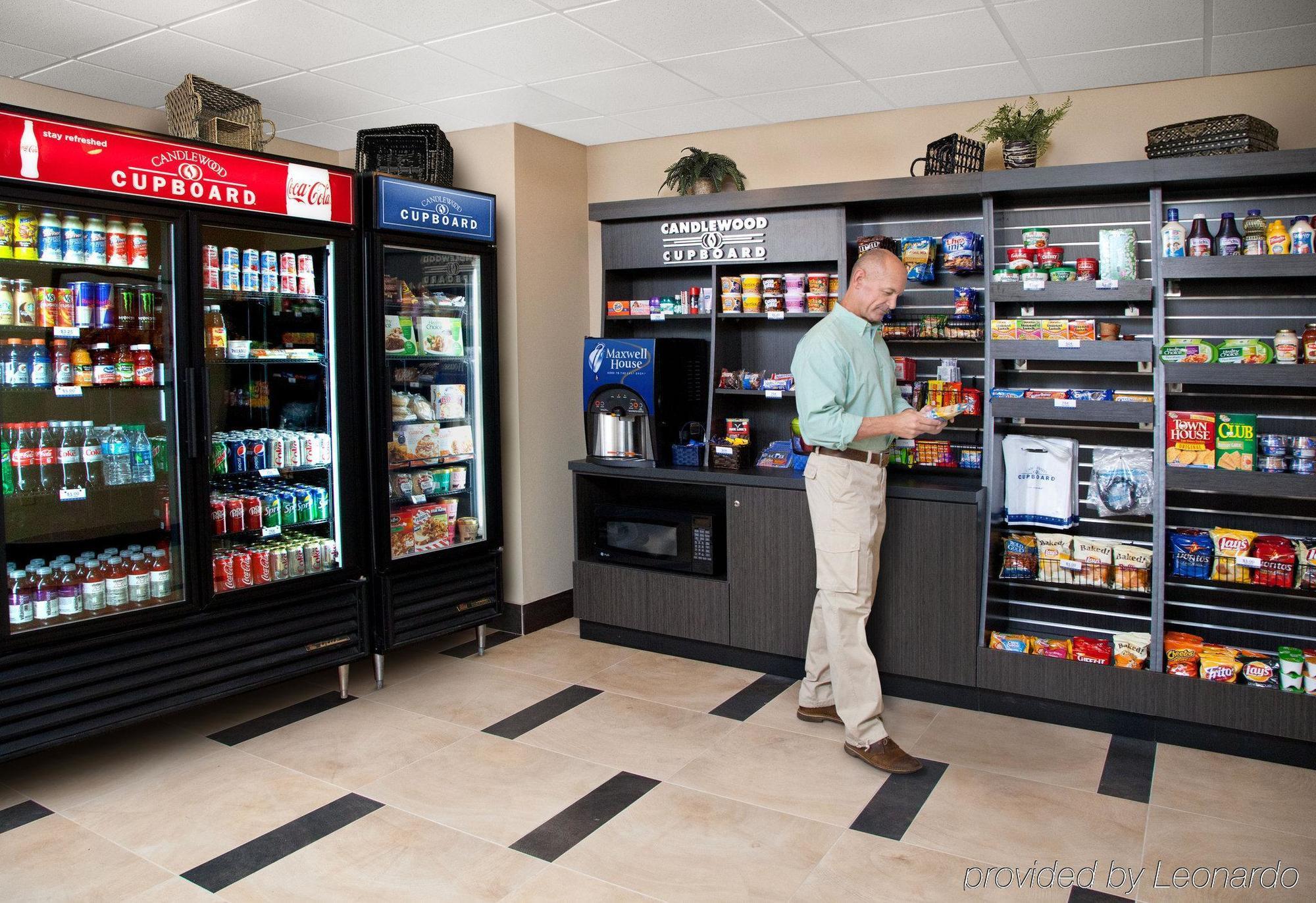 Sonesta Simply Suites Oklahoma City Airport Екстер'єр фото