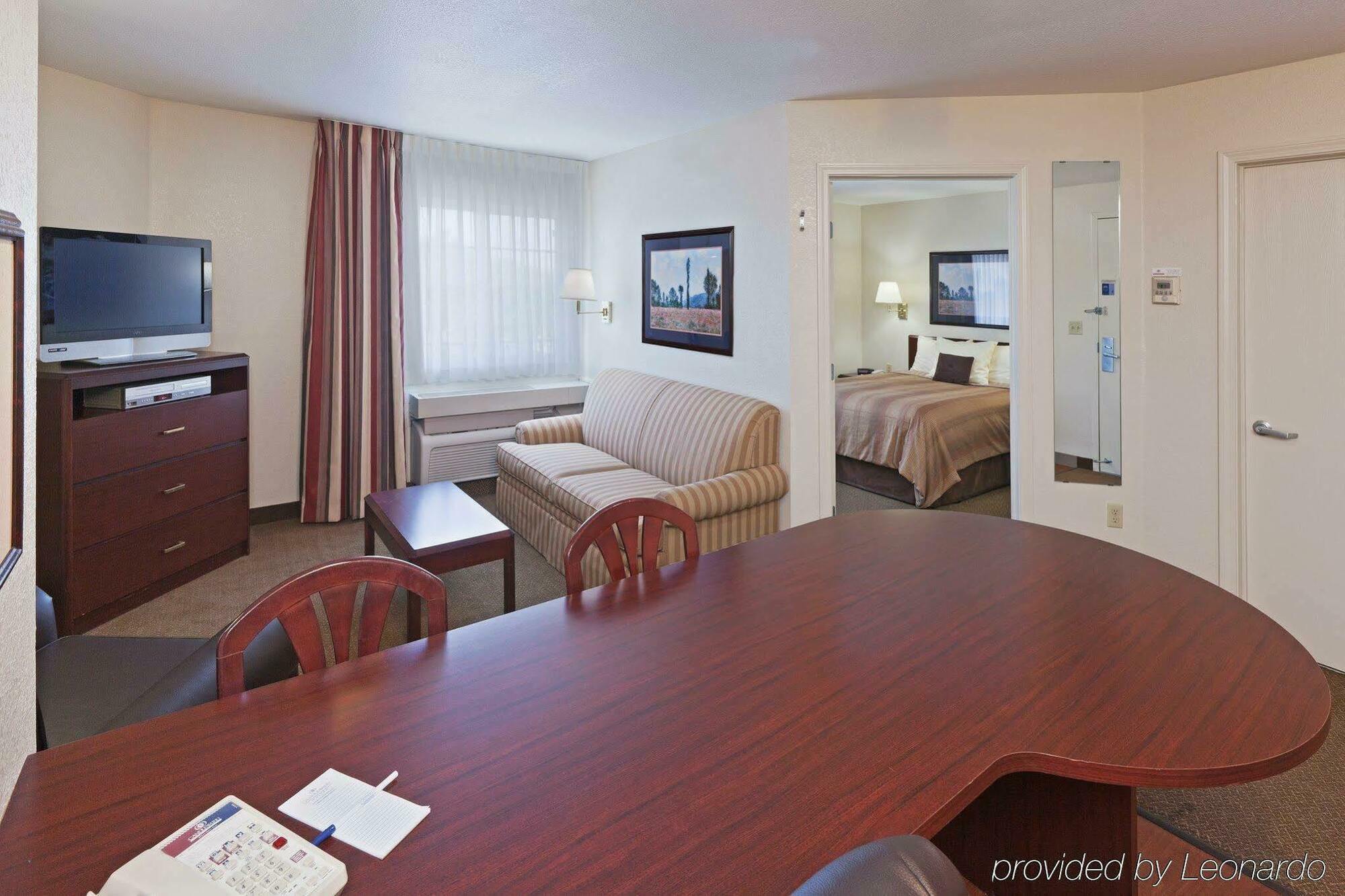 Sonesta Simply Suites Oklahoma City Airport Екстер'єр фото