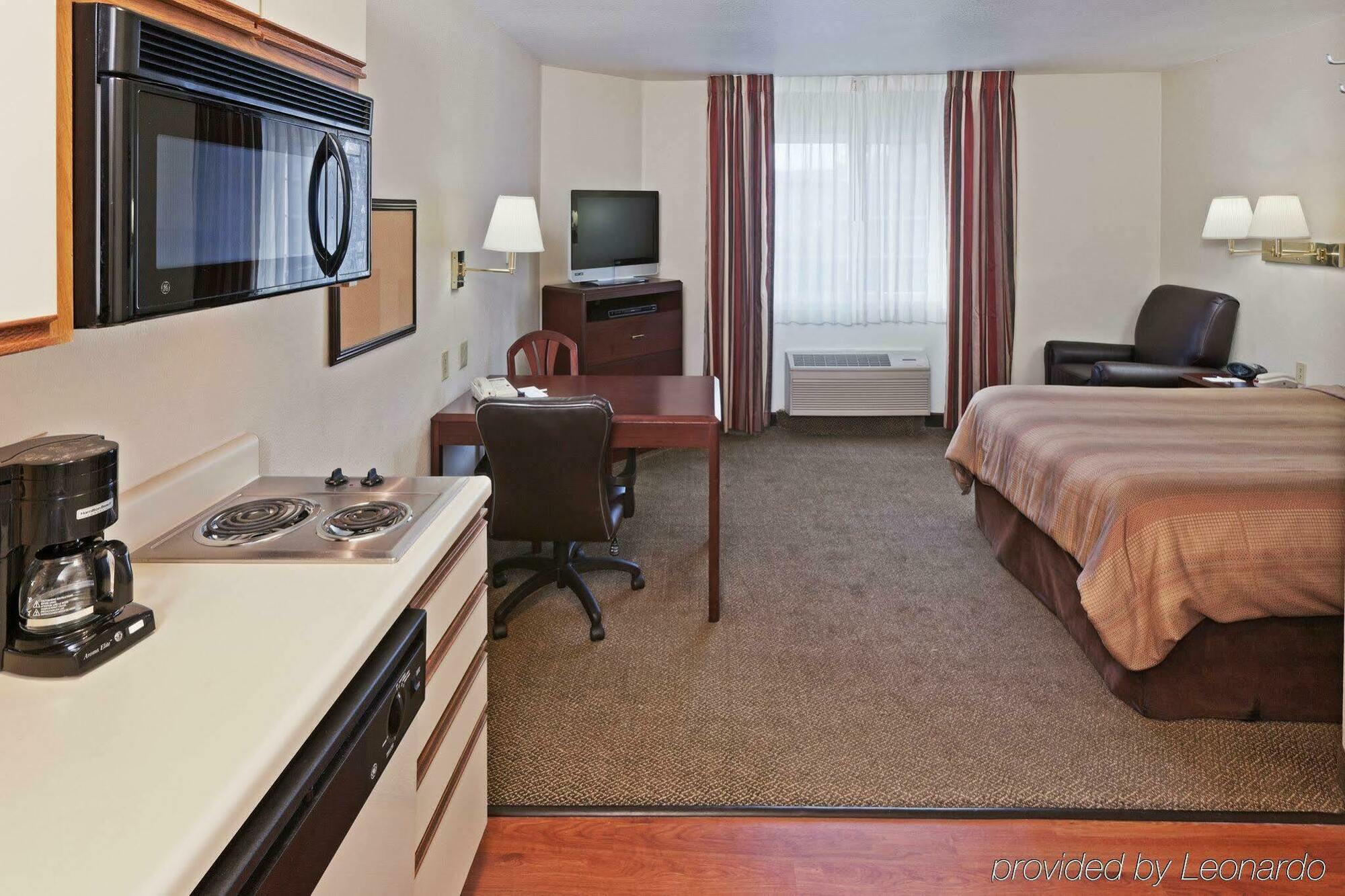 Sonesta Simply Suites Oklahoma City Airport Екстер'єр фото
